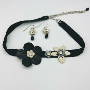 Vintage WHBM Floral Leather & Rhinestone Choker Necklace & Earring Set